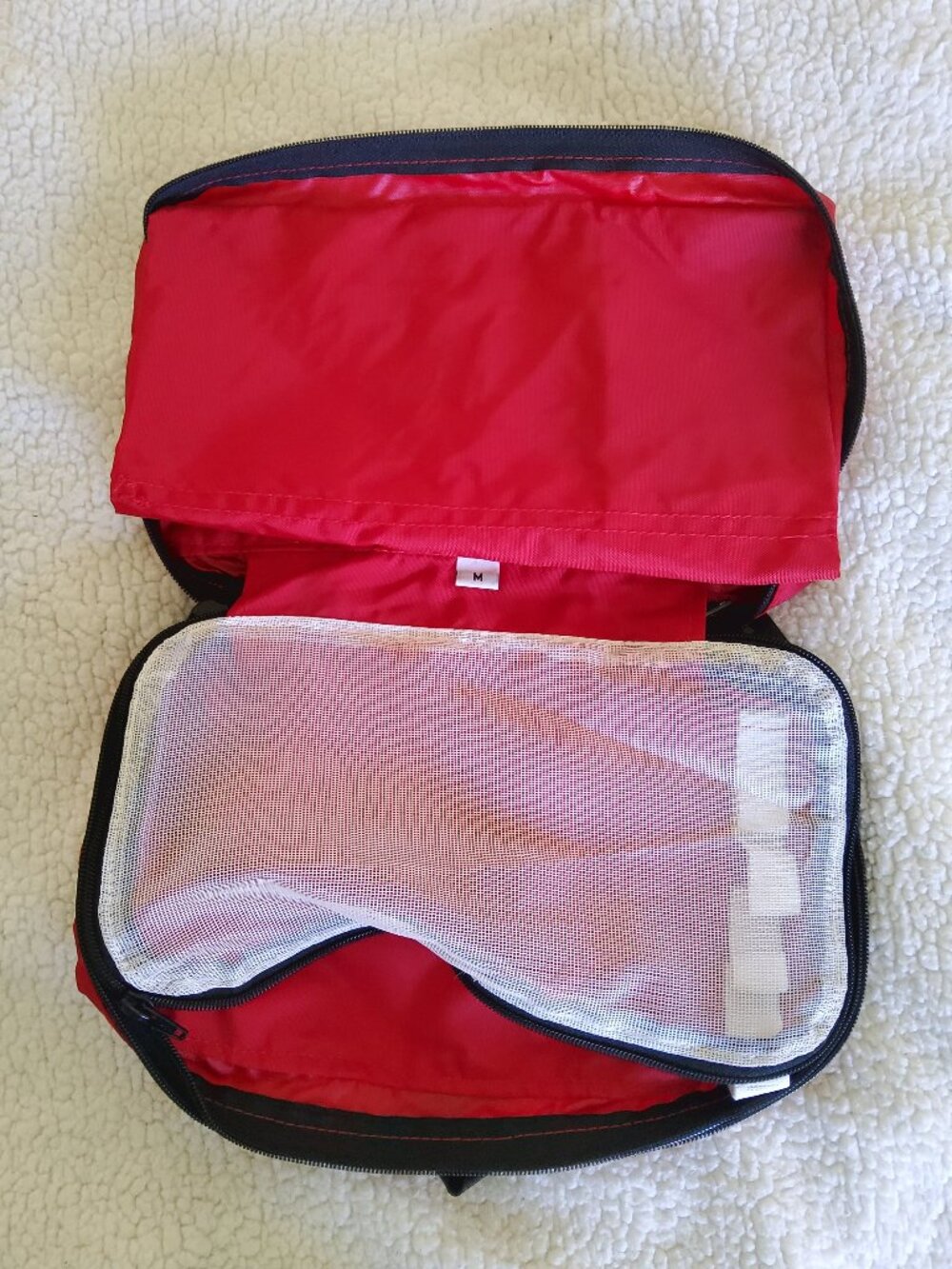 Outdoor Research Red Zip Travel Pouch Organizer Bag Vintage Made in USA Seattle - Picture 1 of 6